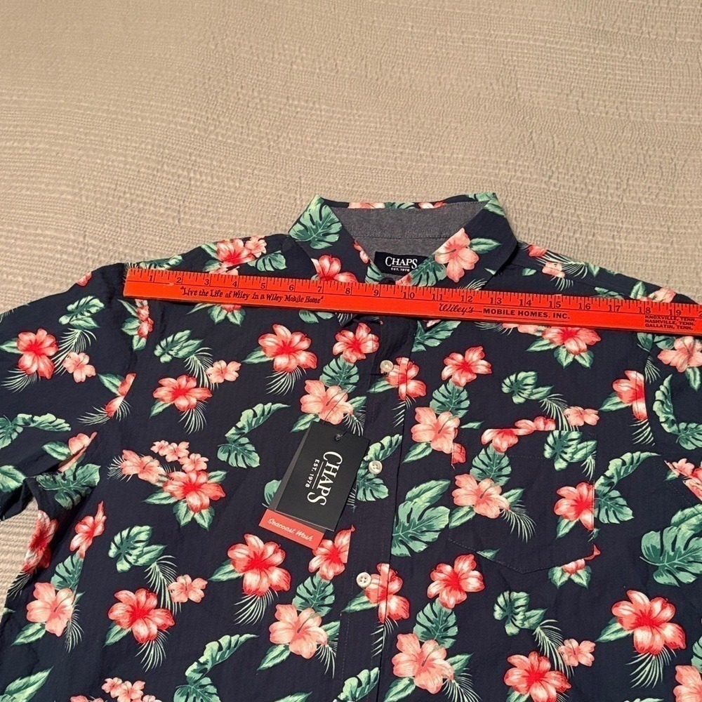NWT Chaps Men's Navy and Red Floral Shirt - Picture 4 of 12